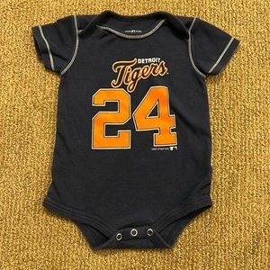 Detroit tigers Cabrera bodysuit size 6-9 months